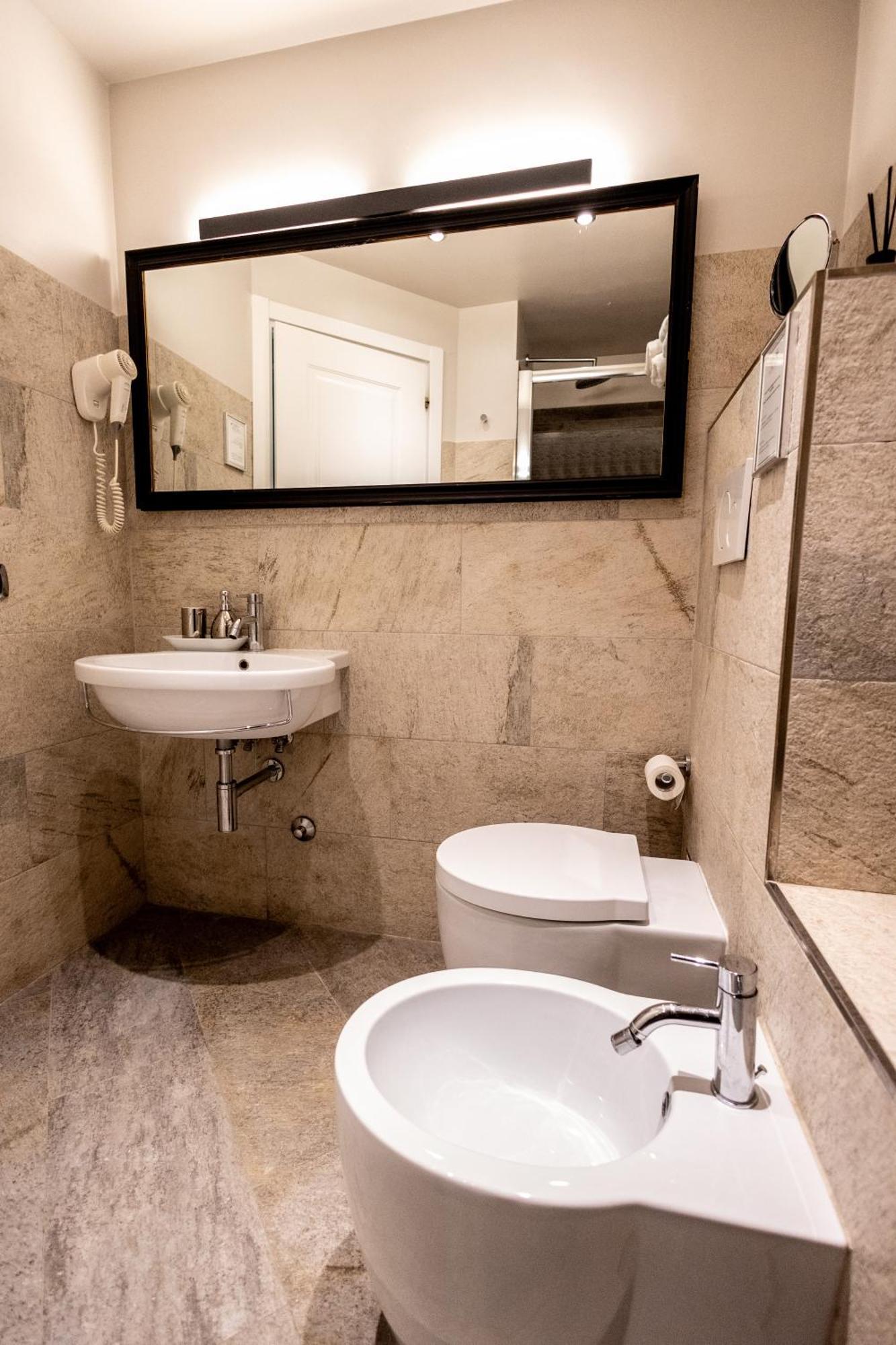 Mybedcavour Hotel Rome Exterior photo